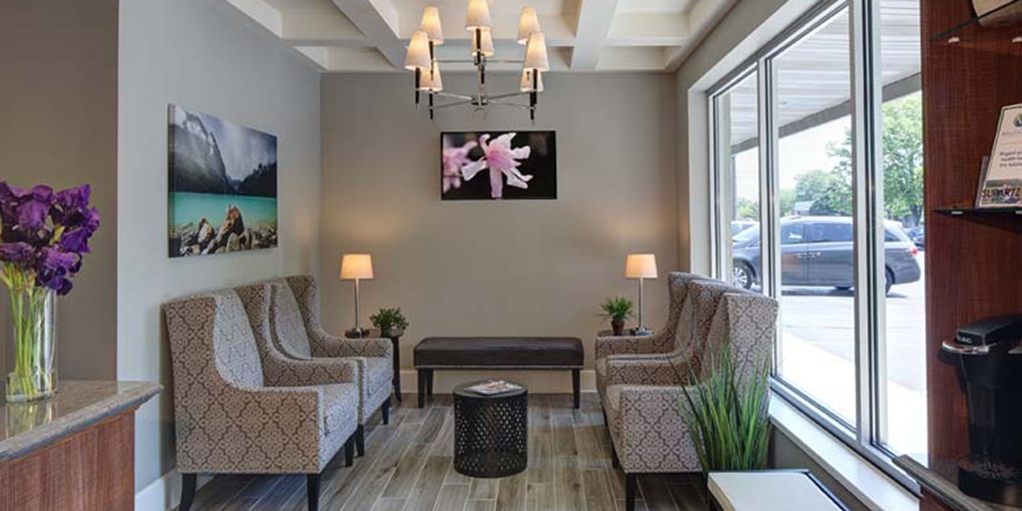 Chiropractic Belvidere IL Office Waiting Area
